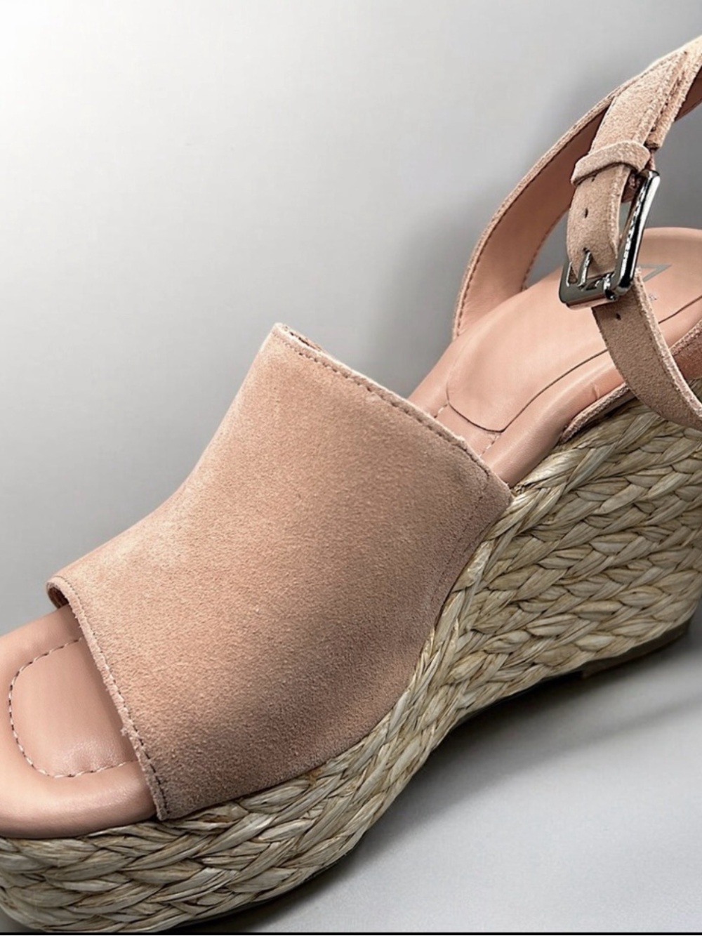 NWT Marc Fisher LTD Wedge Sandals Pink Platform Shoes  New in Box
